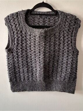 Handmade Small knitted Sleeveless Sweater Vest Cropped Gray Wool Layering